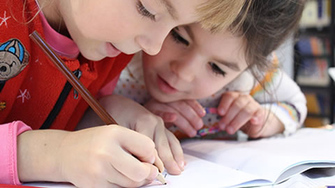 children writing