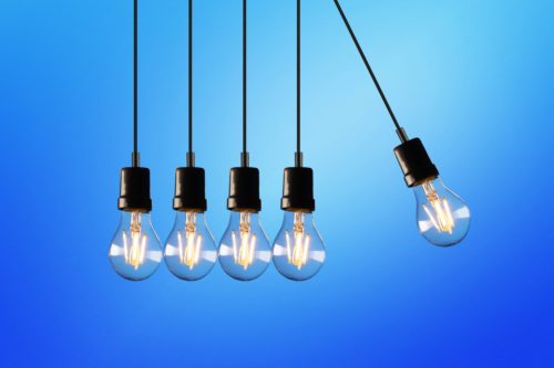 Light bulbs on a pendulum